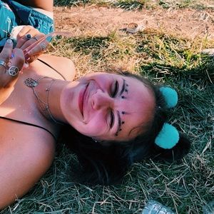 Meet your Posher, Devin